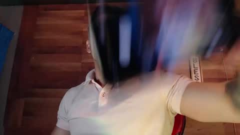 jonathancast08 online show from November 2025 05:25:02 PM