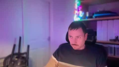 Snapshot of jonjlee2001 chatting on December 2024 09:05:01 PM Jon online show from December 2024 09:05:01 PM