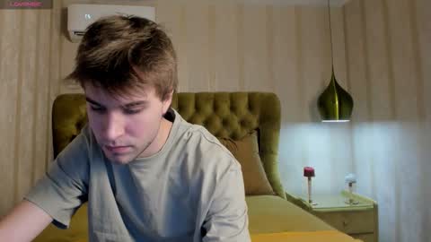 Snapshot of jonnahhell chatting on November 2025 12:27:02 PM Jonah online show from November 2025 12:27:02 PM