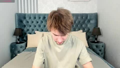 Snapshot of jonnahhell chatting on November 2025 07:41:02 AM Jonah online show from November 2025 07:41:02 AM