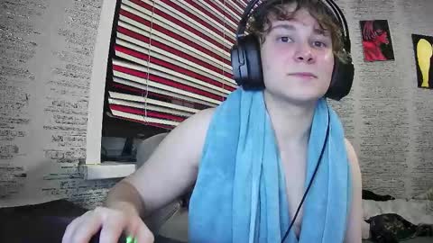 Snapshot of jonnymyloka chatting on December 2024 08:22:02 PM JONNY online show from December 2024 08:22:02 PM