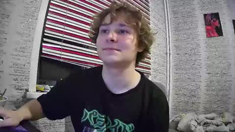 Snapshot of jonnymyloka chatting on December 2024 01:51:01 AM JONNY online show from December 2024 01:51:01 AM