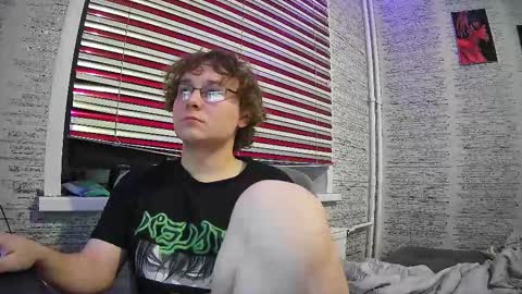 Snapshot of jonnymyloka chatting on December 2024 10:55:01 PM JONNY online show from December 2024 10:55:01 PM