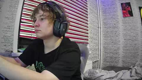 Snapshot of jonnymyloka chatting on December 2024 01:56:01 AM JONNY online show from December 2024 01:56:01 AM