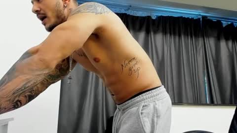 jonnyporn1 online show from January 2025 01:41:02 PM