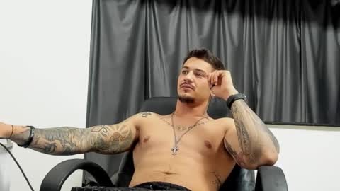 jonnyporn1 online show from January 2025 07:00:02 PM