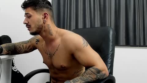 jonnyporn1 online show from February 2025 03:20:01 AM