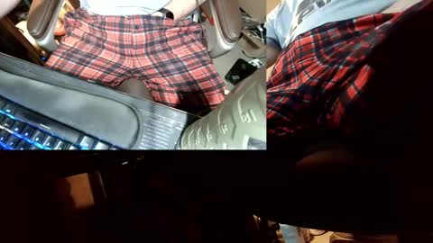 Snapshot of jontn_swift chatting on November 2025 05:40:02 AM Jonathon Swift online show from November 2025 05:40:02 AM