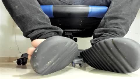 jordan33blake online show from November 2025 01:00:02 AM