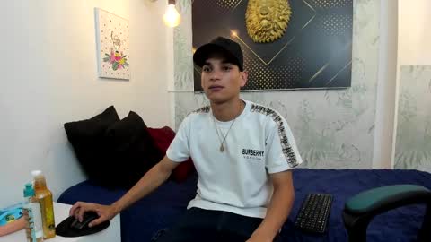 Snapshot of jordanandandrew chatting on February 2025 07:21:01 PM jordanandandrew online show from February 2025 07:21:01 PM