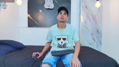 Snapshot of jordanandandrew chatting on October 2025 07:44:02 PM jordanandandrew online show from October 2025 07:44:02 PM