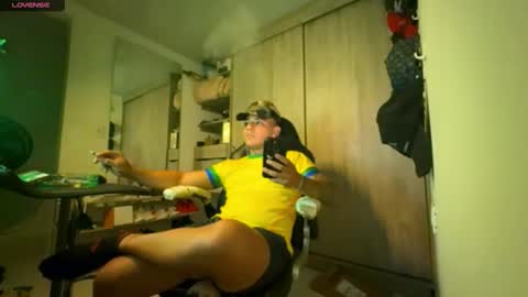 Snapshot of jordylatin202 chatting on November 2025 12:09:01 AM DAVID online show from November 2025 12:09:01 AM