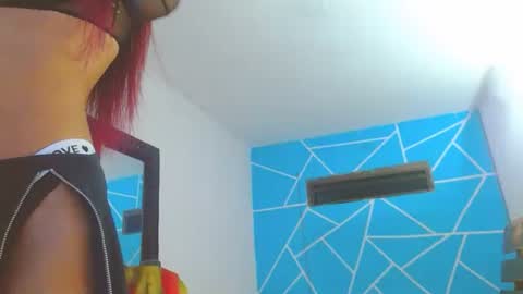 Snapshot of jorlatinhot420 chatting on December 2025 03:13:01 AM perryt 420 online show from December 2025 03:13:01 AM