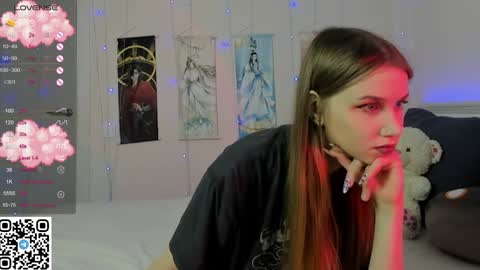 Mila online show from February 2025 08:26:02 PM