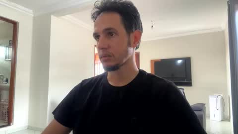 Snapshot of jose927845 chatting on February 2026 11:06:02 AM Z online show from February 2026 11:06:02 AM