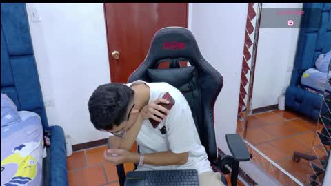 Snapshot of jose_rumbero91 chatting on April 2026 06:57:01 AM jose_rumbero91 online show from April 2026 06:57:01 AM