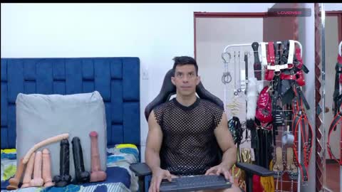 jose_rumbero91 online show from May 2026 11:49:01 AM