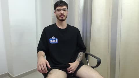 Snapshot of joseh0se chatting on February 2026 06:40:02 AM alejandro online show from February 2026 06:40:02 AM