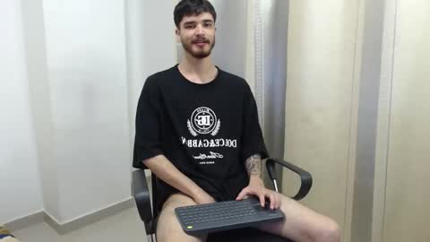 Snapshot of joseh0se chatting on February 2026 02:06:02 AM alejandro online show from February 2026 02:06:02 AM