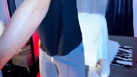 Josep online show from January 2025 10:01:01 AM