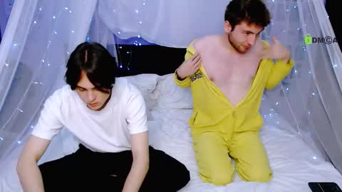 Snapshot of joseph_bear_ chatting on September 2025 01:02:01 PM joseph_bear_ online show from September 2025 01:02:01 PM