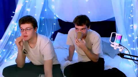 Snapshot of joseph_bear_ chatting on September 2025 11:06:02 PM joseph_bear_ online show from September 2025 11:06:02 PM