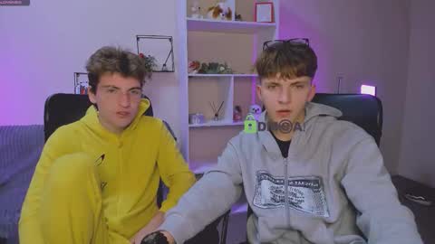 Snapshot of joseph_bear_ chatting on October 2025 07:01:02 PM joseph_bear_ online show from October 2025 07:01:02 PM