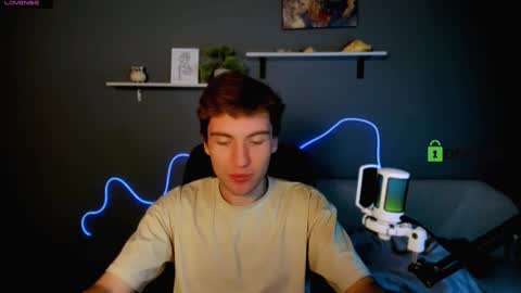 Snapshot of joseph_bear_ chatting on October 2025 08:09:02 PM joseph_bear_ online show from October 2025 08:09:02 PM