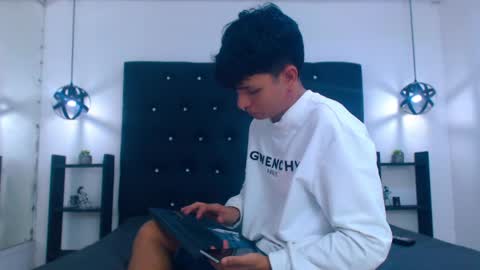 Joseph Gonzalez online show from April 2026 07:30:02 PM