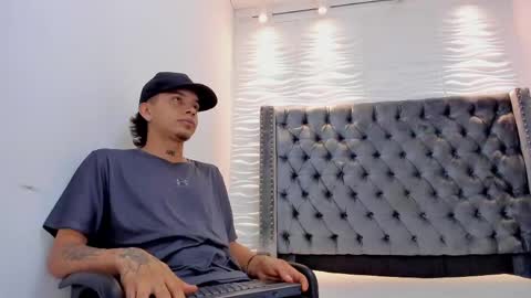 joseph_vans online show from May 2026 03:36:01 AM