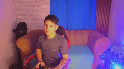 Snapshot of josethariaz25 chatting on July 2026 11:05:02 AM JOSETH ARIAZ online show from July 2026 11:05:02 AM