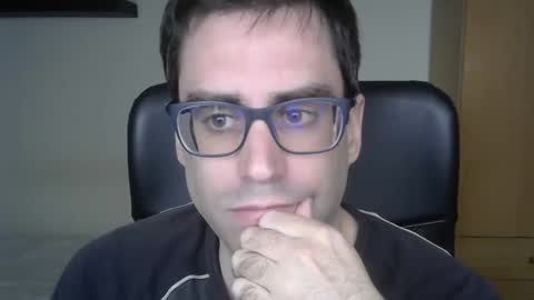 Snapshot of josevd chatting on November 2025 11:16:02 AM Jose online show from November 2025 11:16:02 AM