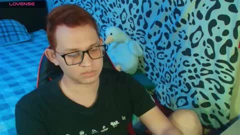 josh_18cm online show from October 2025 03:40:01 AM