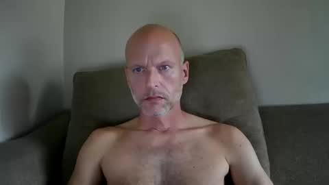 joshking2017 online show from October 2025 03:02:02 PM