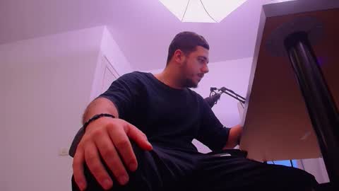 JoshKnight online show from October 2025 04:56:01 AM