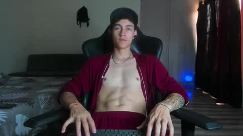 Snapshot of joshmiller_ chatting on December 2025 03:50:02 PM Josh online show from December 2025 03:50:02 PM