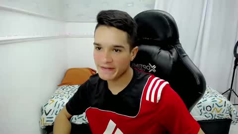 Snapshot of joshua_21l chatting on December 2024 07:21:02 PM joshua online show from December 2024 07:21:02 PM