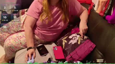 Snapshot of josieb68 chatting on February 2025 06:17:02 AM CornishCougar online show from February 2025 06:17:02 AM