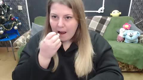 Snapshot of josiesun771 chatting on February 2025 07:07:01 AM josiesun771 online show from February 2025 07:07:01 AM