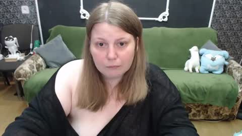 josiesun771 online show from June 2026 07:23:01 AM