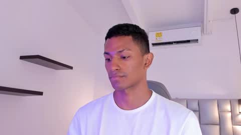 Snapshot of jossjordan chatting on November 2025 07:08:02 PM JOSS JORDAN online show from November 2025 07:08:02 PM