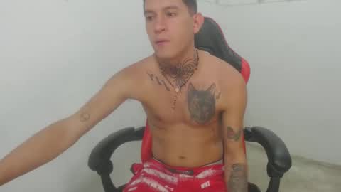 Snapshot of josue_linares chatting on October 2025 06:21:01 PM josue_linares online show from October 2025 06:21:01 PM