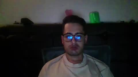 Snapshot of josux8 chatting on October 2025 04:24:02 AM josux8 online show from October 2025 04:24:02 AM