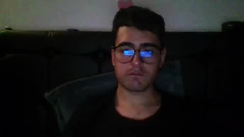 Snapshot of josux8 chatting on December 2025 04:07:02 AM josux8 online show from December 2025 04:07:02 AM