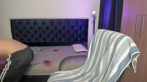 josy online show from April 2026 02:36:02 AM