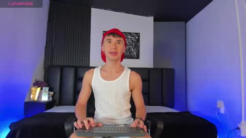 Jota Stivens online show from February 2025 12:08:02 PM