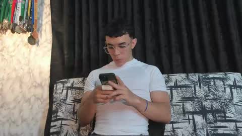 Im Jouliano online show from March 2025 04:35:02 AM