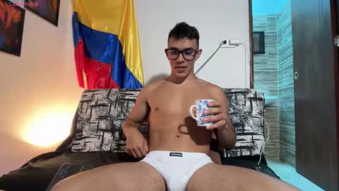 Snapshot of joulianogreco1 chatting on January 2026 09:29:01 PM Im Jouliano online show from January 2026 09:29:01 PM