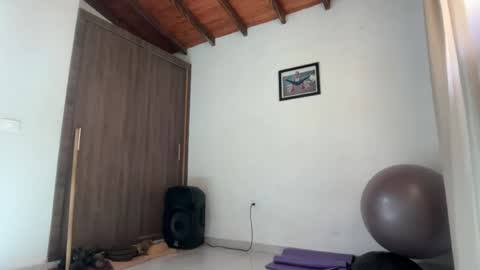 Im Jouliano online show from May 2026 03:06:01 PM