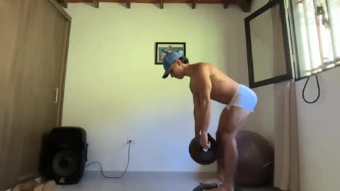 Im Jouliano online show from May 2026 03:31:02 PM